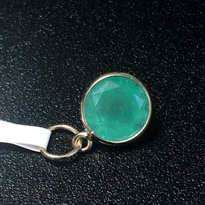 10k yellow gold emerald pendant